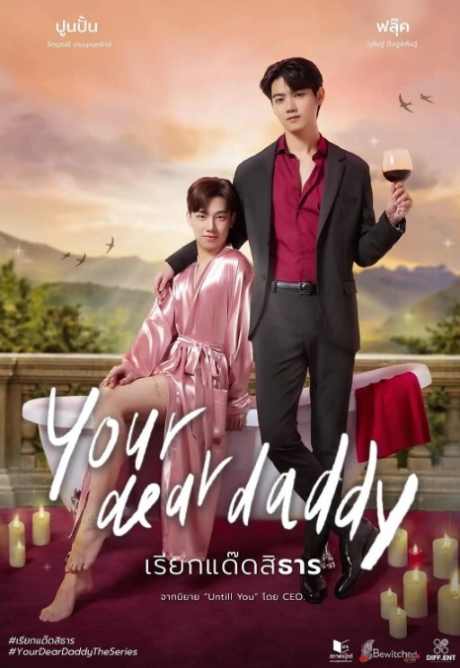 发现被偷拍还主动配合的风骚御姐黑丝高跟女神发现被偷拍还表演艳舞搔首弄姿配合直播操完后主动说知道被偷拍把男的弄尴尬了 - 免费极品